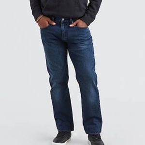Men’s Dark Wash Levi’s Jeans.